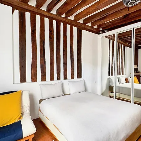 Appartamento Un Cosy Near Notre Dame 5 *