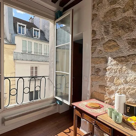 Un Cosy Near Notre Dame 5 Appartamento Parigi